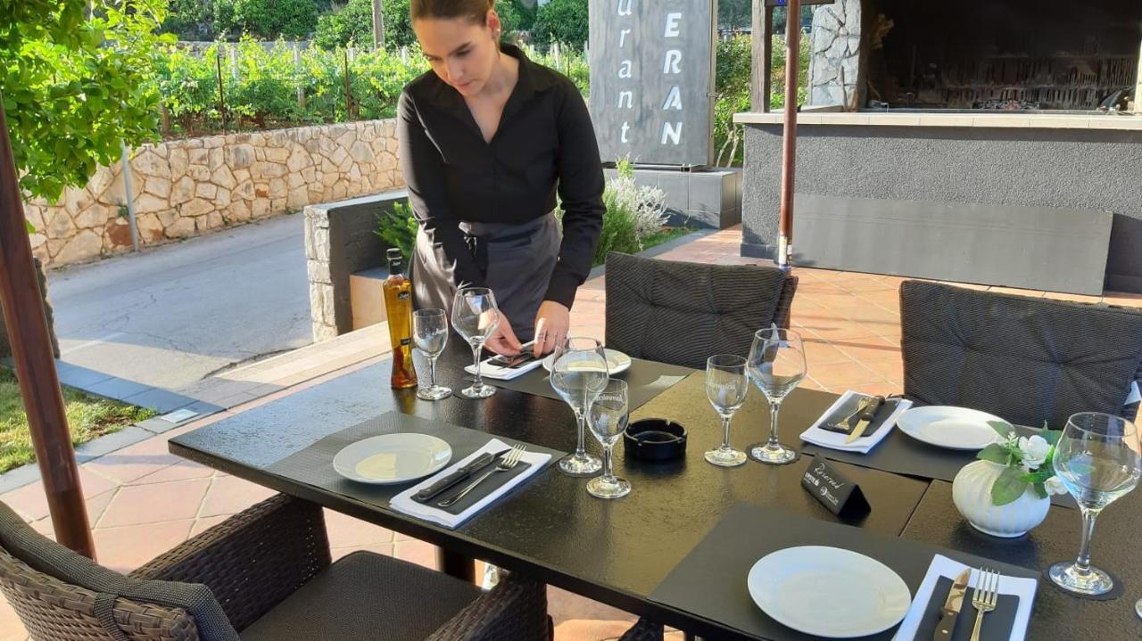 Mediteran Hvar - Modern Rooms And Restaurant, B&B Врбоска Экстерьер фото